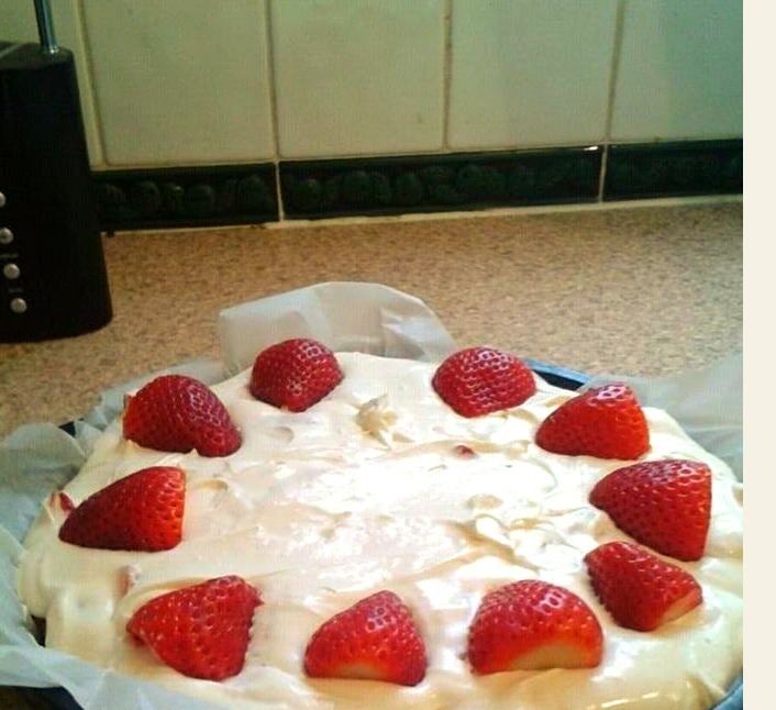 Easy Strawberry Cheesecake