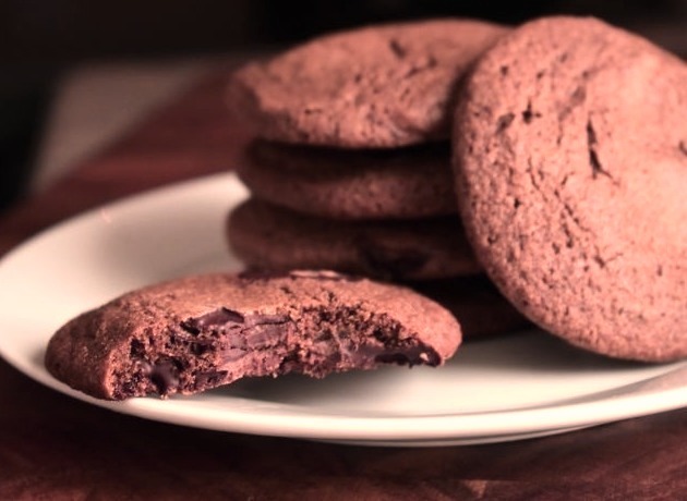 Whole Wheat Chewy Chocolate Chip Cookies